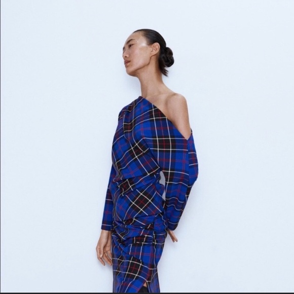 ZARA asymmetric check print top - Picture 2 of 11